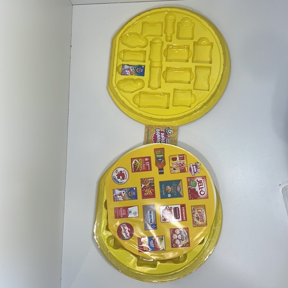 Mini Brands Series 1 and series 2 Collectors Cases - Picture 6 of 7